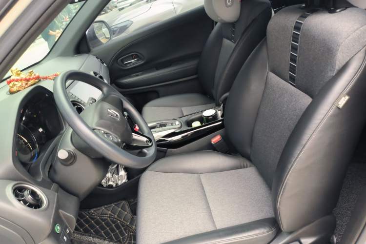 Used Honda XR-V 2022 220TURBO CVT Obsidian Edition Left Front Seat