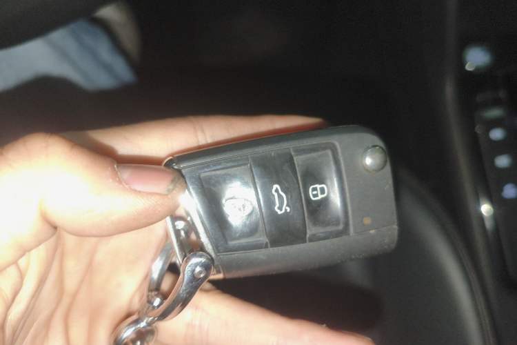 Used Volkswagen Tharu 2021 280TSI Two-Wheel-Drive Luxury Edition
