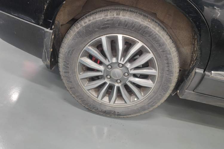 Used Haval H6 2017 Blue Label Sport Edition 1.5T Automatic Two-Wheel Drive Luxury Model Right Rear Wheel Hub