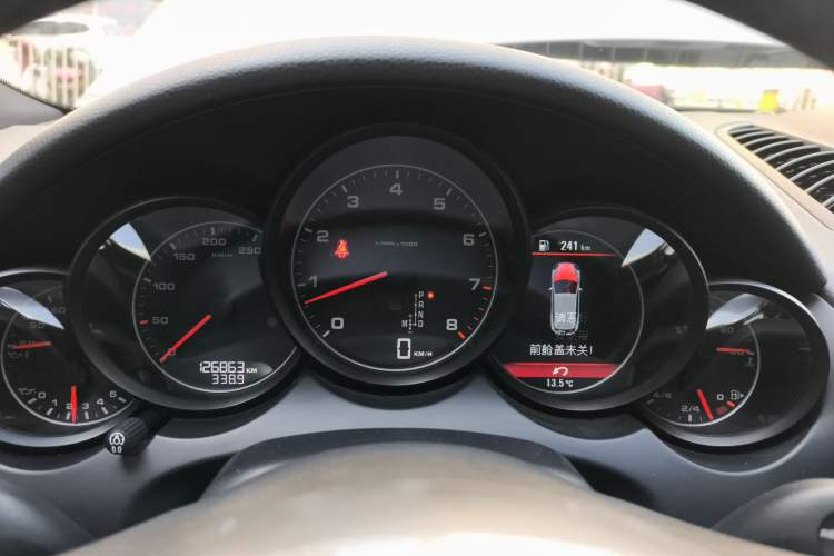 Used Porsche Cayenne 2014 Cayenne Platinum Edition 3.0T
