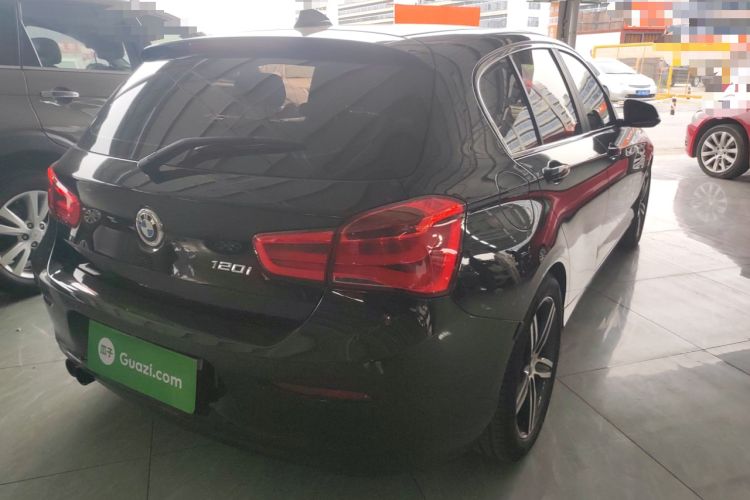 Used BMW 1 Series 2016 120i Sport Design Package
