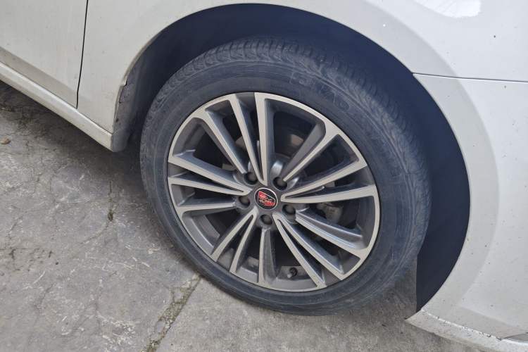 Used Roewe i6 2019 PLUS 1.6L CVT 4G Connected Flagship Deluxe Edition