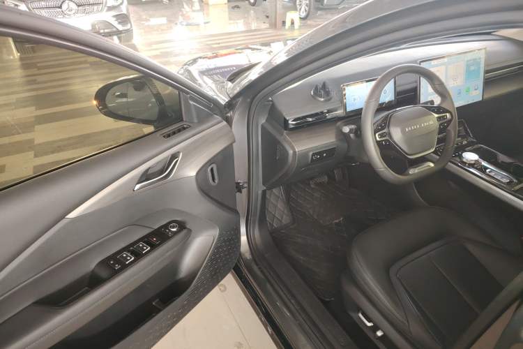 Used Wuling Xingguang 2023 150 Advanced Edition
