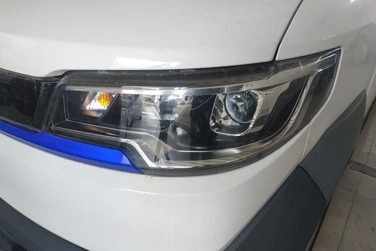 Used Foton Intelligent Blue Elf E7 2024 Facelifted All-Electric Van Flat Roof 2 Seats Evey Lithium Energy 41.86 kWh