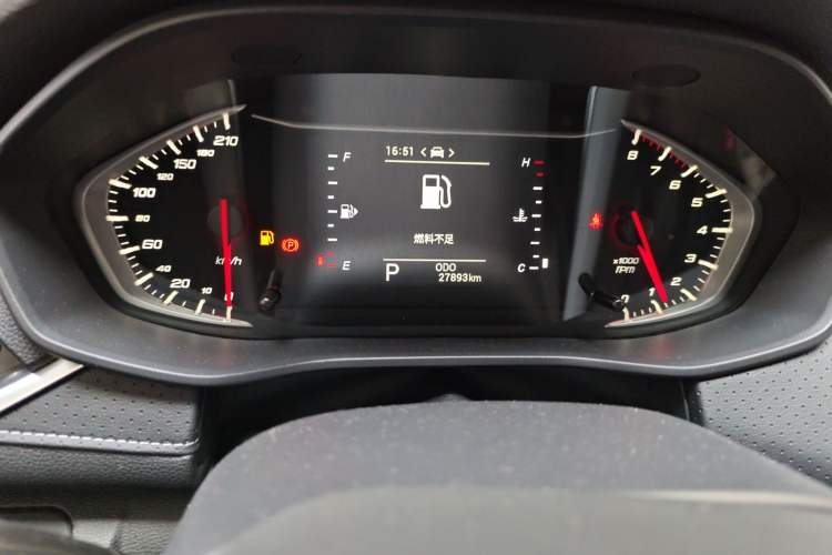 Used SAIC MAXUS G50 2023 PLUS 1.5T Automatic Custom Entry-Level Model Odometer Close Up