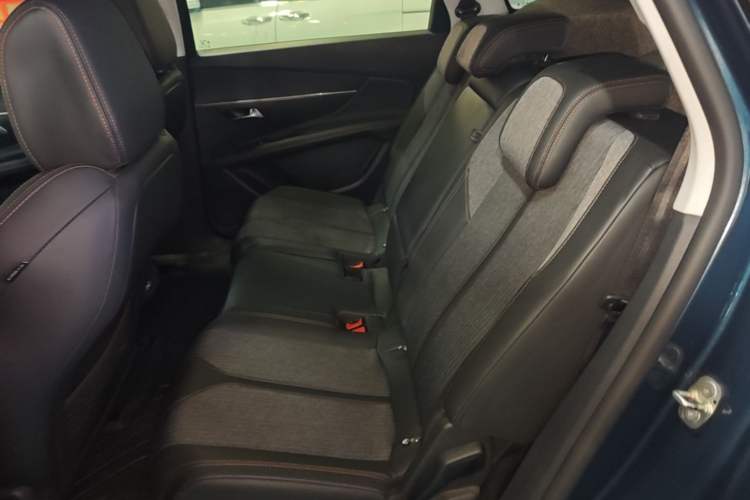 Used Peugeot 5008 2017 380THP 7-Seater Elite Edition Left Rear Seat