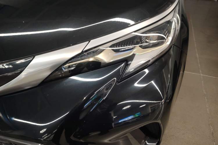 Used Toyota Granvia 2022 2.5L Hybrid Premium Edition Left Front Headlight