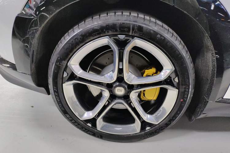Used Xiaomi Auto YU7 2025 Ultra-Long Range High-Performance All-Wheel-Drive Max Edition