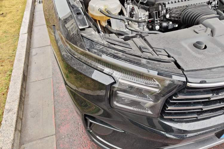 Used Ford Edge 2025 Escape L 2.0T EcoBoost Two-Wheel Drive 7-Seater Luxury Model
