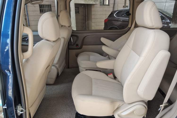 Used Buick GL8 2014 2.4L Classic Edition