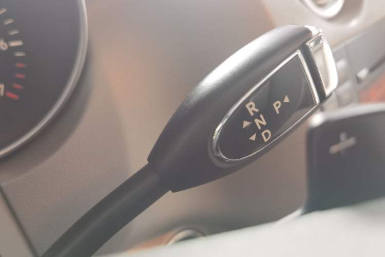 Used Mercedes-Benz M-Class 2010 ML 350 4MATIC Luxury Model
