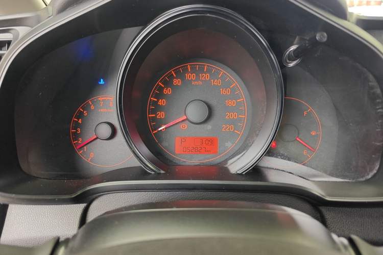 Used Honda Fit 2018 1.5L CVT Comfort Sunroof Version