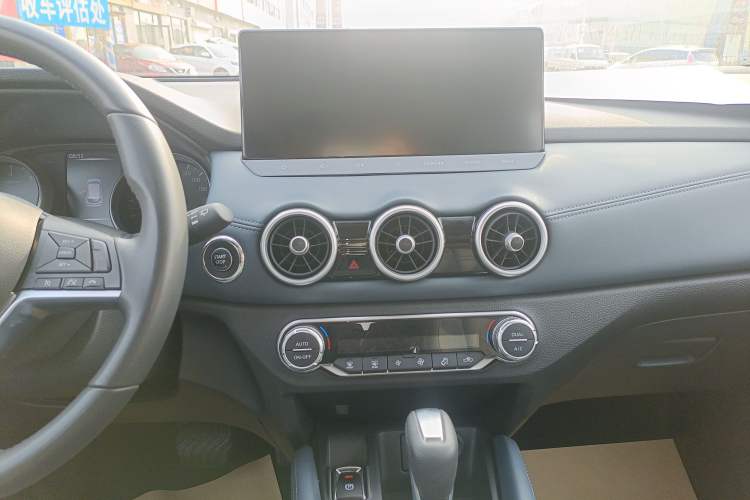 Used Nissan Qashqai 2025 Honor 2.0L CVT XV+ Leading Edition
