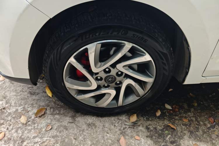 Used JAC Refine S2 2015 1.5L CVT Luxury Smart Version
