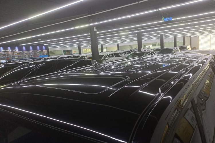 Used Volkswagen Multivan 2018 2.0 TSI 4x4 Explorer Edition 7-Seater
