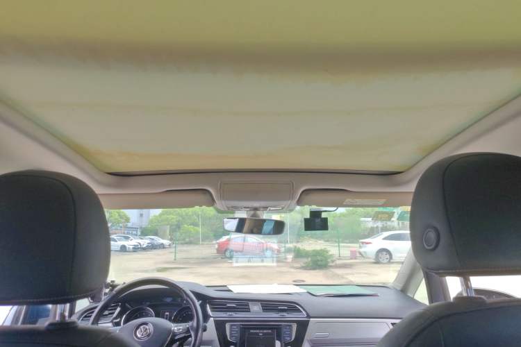 Used Volkswagen Touran 2016 Volkswagen Touran L 280TSI DSG Comfort Edition
