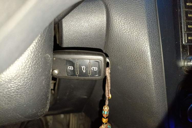 Used Volkswagen Sagitar 2014 Revised Version 1.6L Automatic Comfort Edition Vehicle Key