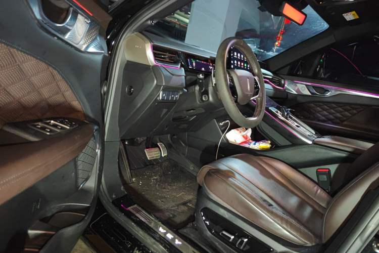 Used Wey Mocha 2021 2.0T Two-Wheel-Drive Ultra-Strong Version
