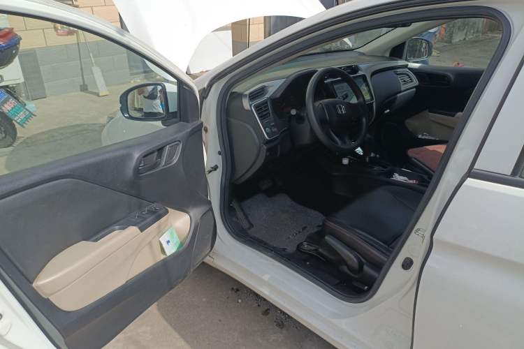 Used Honda City 2017 1.5L CVT Comfort Version Driver Seat