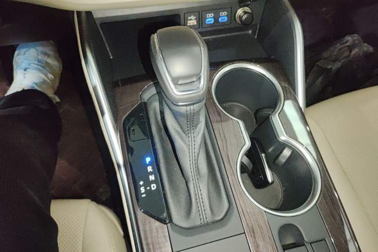 Used Toyota Highlander 2022 Dual-Engine 2.5L Four-Wheel Drive Supreme Edition 7-Seater