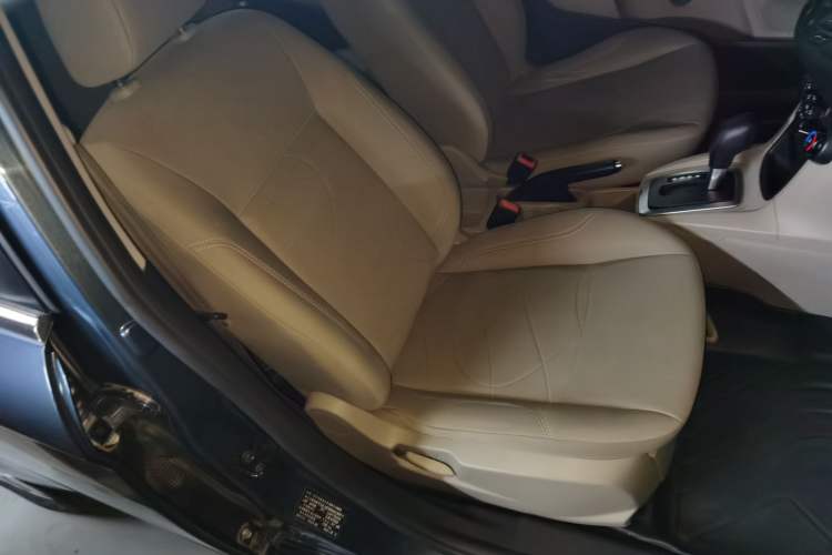 Used Ford Fiesta 2013 Sedan 1.5L Automatic Fashion Edition
