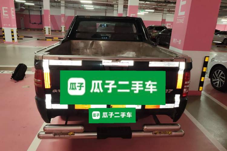 Used Isuzu Pickup 2015 3.0T Two-Wheel Drive 4KH1CT
