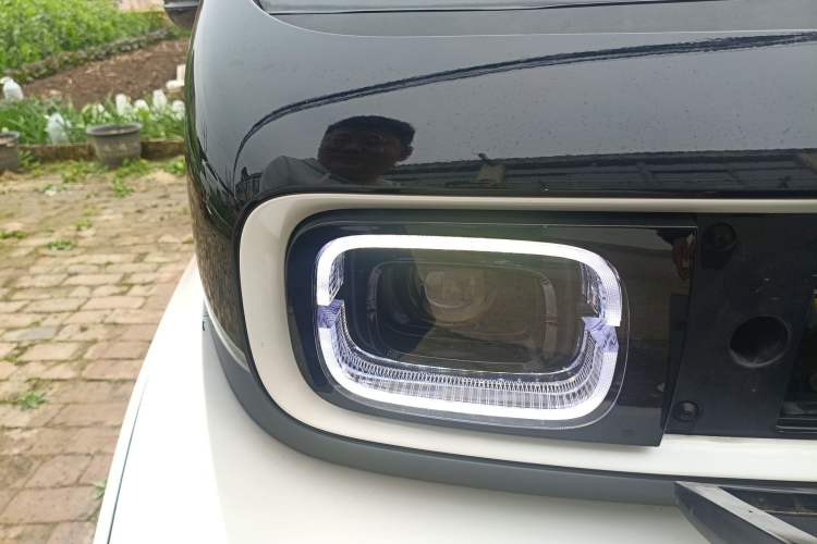 Used Baojun E300 2020 Plus Starry Intelligence Edition Right Front Headlight