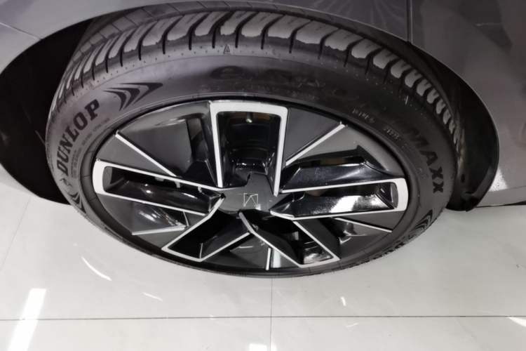 Used Avatr 12 2025 Year Updated Ultra Extended-Range Version
