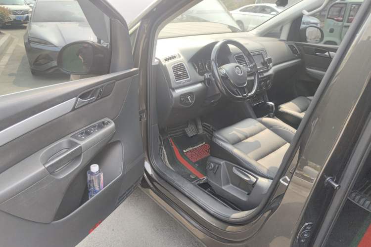 Used Volkswagen Sharan 2018 280TSI Enjoyment Model 7 Seats Driver Seat