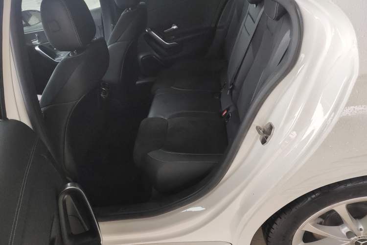 Used Mercedes-Benz A-Class 2020 Restyled A 200 L Sport Sedan Fashion Version
