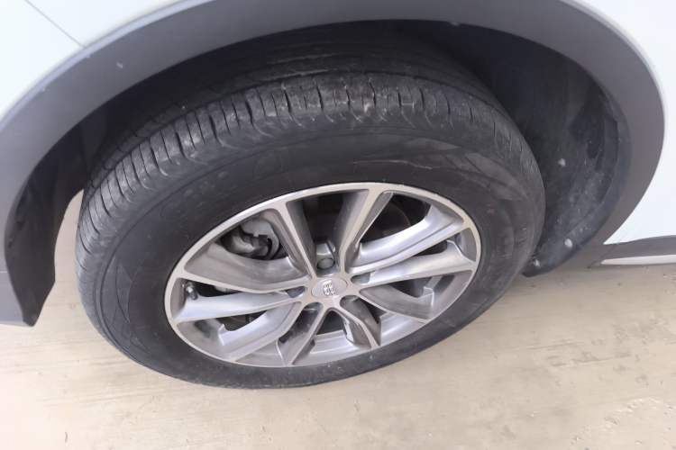 Used Geely Auto Emgrand X7 Sport 2018 1.8TD Automatic Two-Wheel Drive Smart Connect 4G Internet Edition