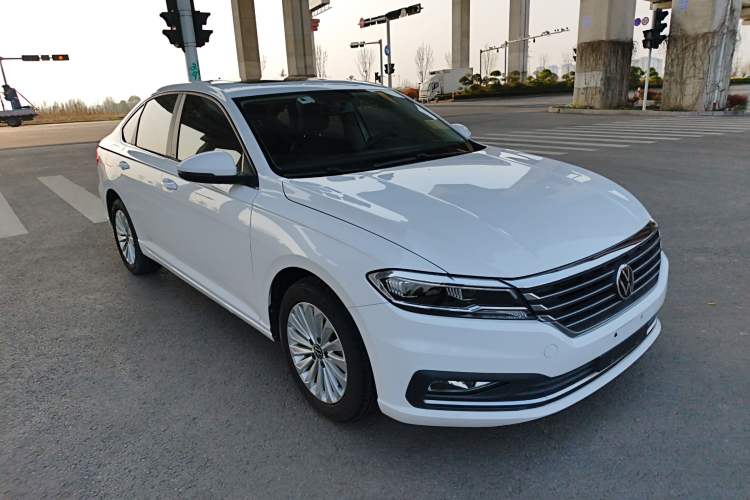 Used Volkswagen Lavida 2021 1.5L Automatic Comfort Edition Front Right 45 Deg