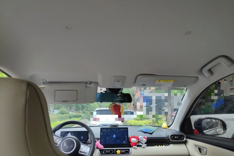 Used Wuling Bingo PLUS 2024 330 km Range Five-Seater Version
