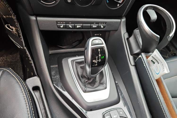 Used BMW X1 2015 sDrive18i Fashion Upgrade Edition Gear Lever