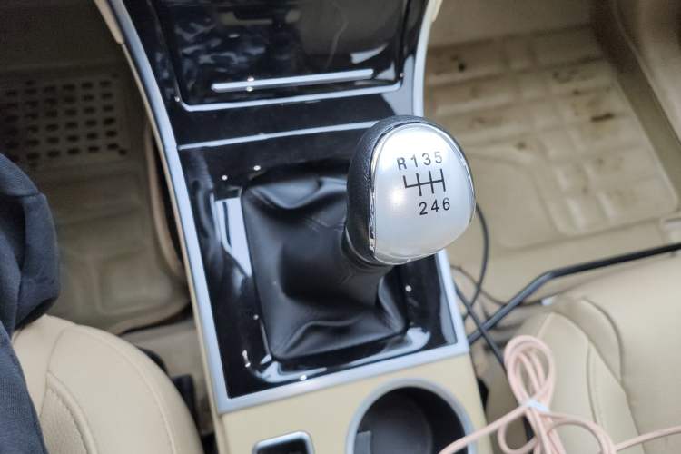 Used Haval H2 2016 Red-Label 1.5T Manual Two-Wheel Drive Luxury Model