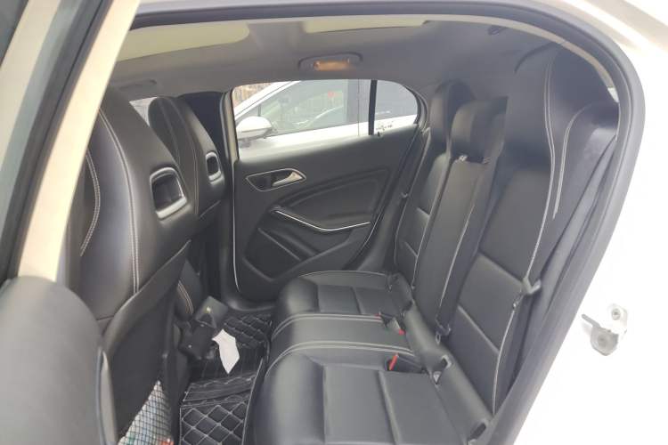 Used Mercedes-Benz GLA 2016 GLA 200 Fashion Model
