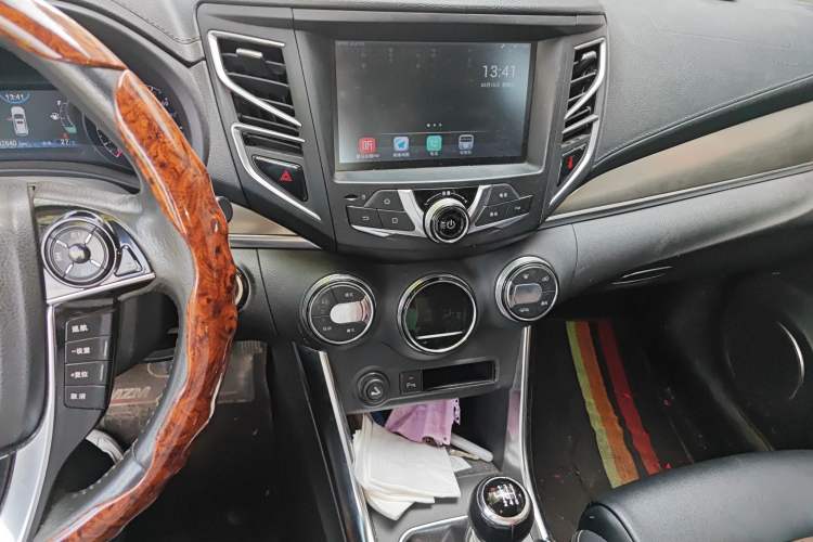 Used BYD Song 2016 GaiShi Edition 1.5TI Manual Elite Model