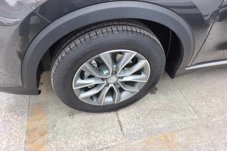 Used Roewe RX5 2025 PLUS 330TGI Automatic Trendsetting Smart Edition Exterior 7