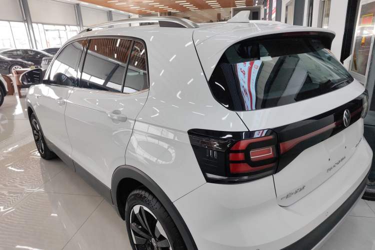 Used Volkswagen Tacqua 2023 200TSI DSG Joy-Connect Edition Rear Left 45 Deg