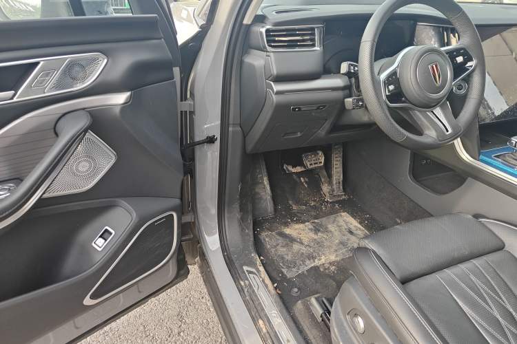 Used Hongqi HS7 PHEV 2024 2.0T PHEV Four-Wheel-Drive Flagship Edition 6 Seats
