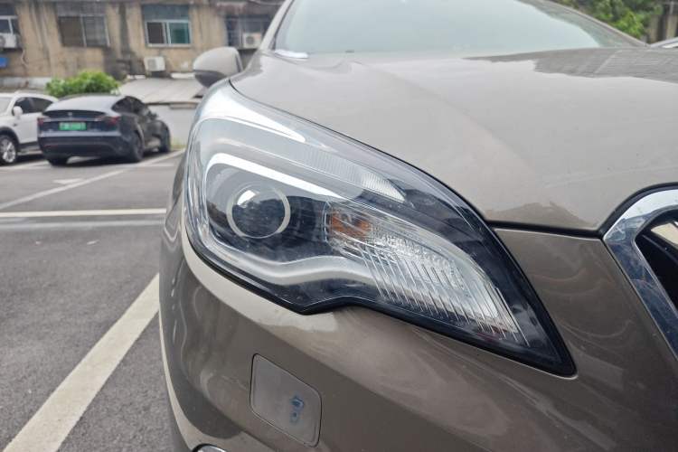 Used Buick Envision 2017 20T Two-Wheel Drive Luxury Model
