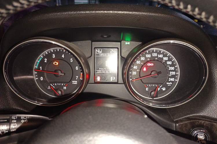 Used Jeep Grand Cherokee 2011 Revised Version 3.6L Comfort Edition
