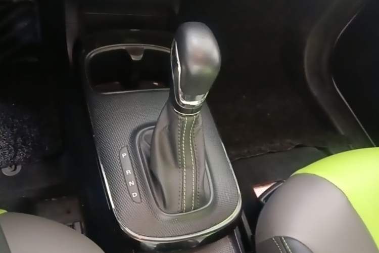 Used Roewe Clever 2021 302 km New Four-Seater Super-Efficient Version