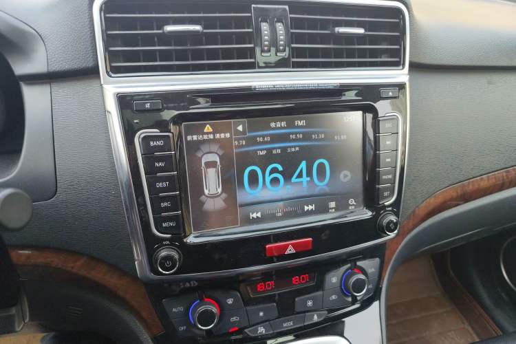 Used Haval H6 2015 Sport Edition 1.5T Manual Two-Wheel Drive Elite Model Audio And AC Panel