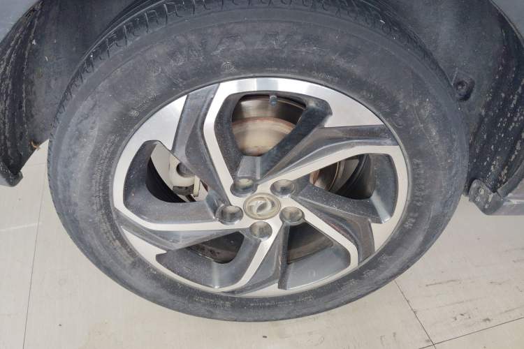 Used Dongfeng Aeolus AX5 2017 1.4T Manual Qushang Model Right Rear Wheel Hub