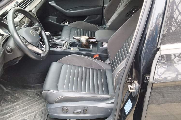 Used Volkswagen Magotan 2020 330TSI DSG Leading Model
