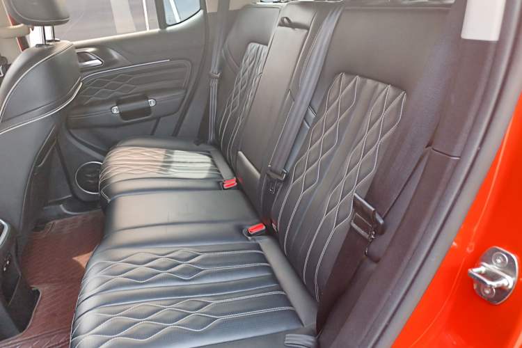 Used Tank 300 2024 2.0T Challenger Left Rear Seat