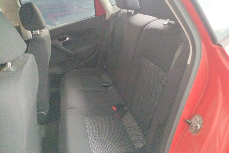 Used Volkswagen Polo 2011 1.6L Automatic ZhiShang Version Left Rear Seat