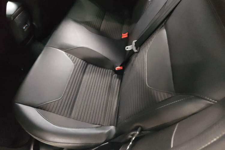 Used Ford Focus 2018 Hatchback Classic 1.6L Automatic Trendy SmartDrive Edition