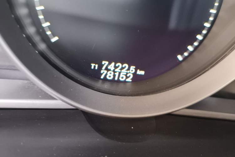 Used Volvo V40 2017 T3 Zhiya Edition
